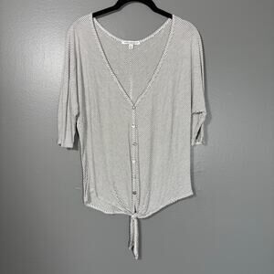 Green Envelope Women's Casual Boho Tie Front Top - Size Medium - Gray & White